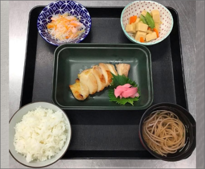 お食事提供例2
